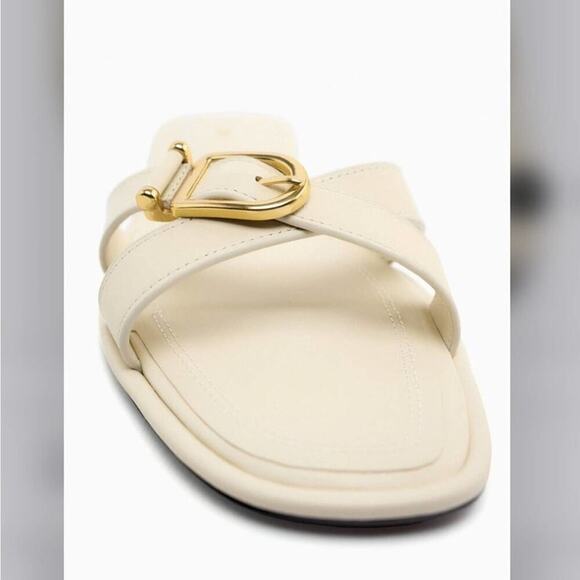 Zara Off White / Cream FLAT LEATHER SANDAL WITH BUCKLE Size 9 US - Picture 5 of 9